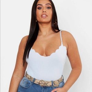 Scallop tank top